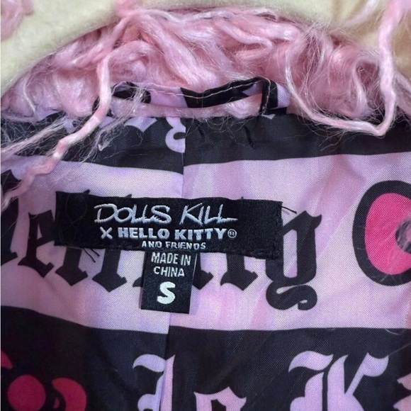 Dolls Kill Pink Faux Fur Hello Kitty Shaggy Coat with Bow. Size s - Picture 4 of 4